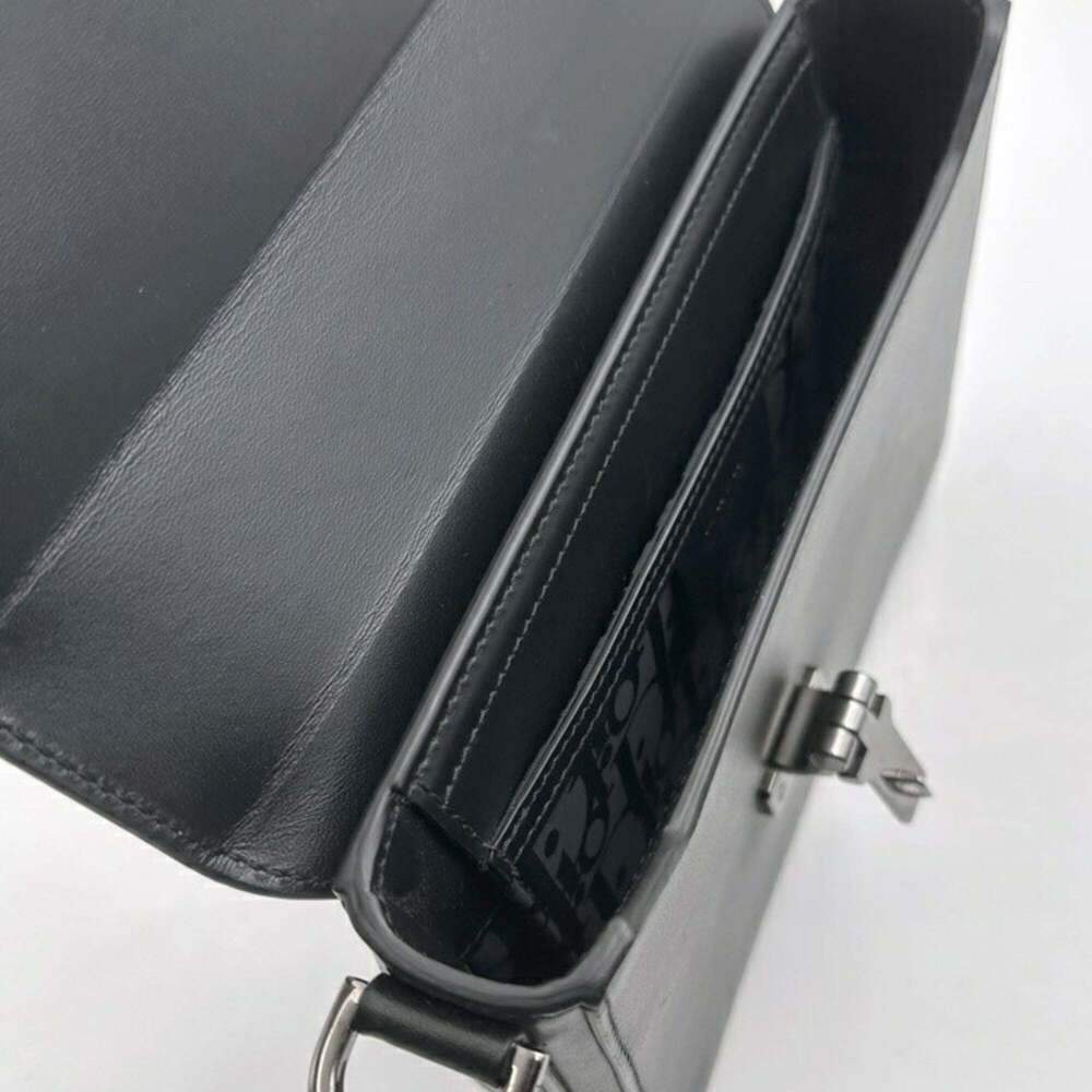 CHRISTIAN DIOR Black Leather Shoulder Bag - Picture 8 of 9